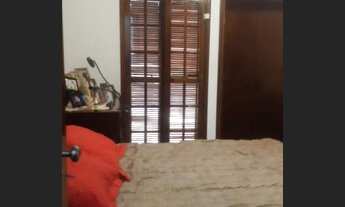 Imagem 5: Casa para venda com 235 metros quadrados com 4 quartos