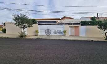 Imagem: Araraquara - Casa de Condomínio - Jardim