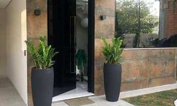 Imagem 7: Casa de Alto Padrão em Excelente Condomínio junto à Natureza! Piscina C/ Borda infinita C