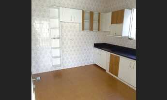 Imagem 3: Vende se excelente casa colonial em ótimo bairro central fácil acesso a tudo