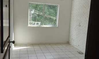 Imagem 2: Imóvel 1/4 com garagem