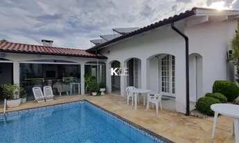 Imagem: Casa semi mobiliada com 4 dormitórios no