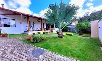 Imagem 3: Casa linear com 4 quartos (2 suítes) à venda, Vale dos Pinheiros, Nova Friburgo - RJ