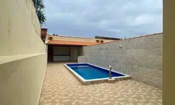 Imagem 2: CASA COM QUINTAL ENORME E PISCINA