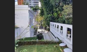 Imagem 7: Casa para aluguel possui 1412 metros quadrados com 8 quartos em Jardim América - São Paulo