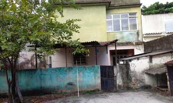 Imagem 4: Casa 155 m², Total 6 Qtos, 2 Banhs, Grande Quintal e Garagem. Terreno 250 m²