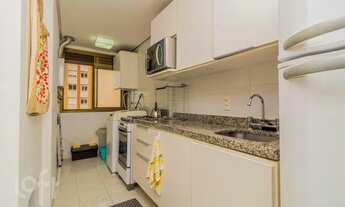 Imagem 3: PORTO ALEGRE - Apartamento Padrão - Partenon