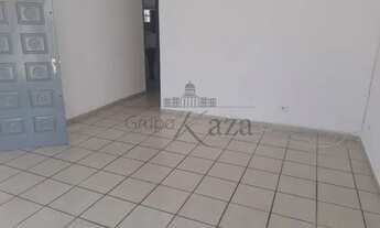 Imagem 7: Casa com Edícula - Jacareí - Parque Itamarati - 2 Dormitórios - 330m²