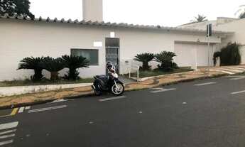 Imagem: Casa Comercial Térrea - Locação / Frente