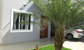 Imagem 4: Sobrado com 3 dorm localizado no bairro Jardim Karolyne!