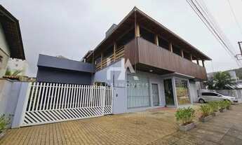 Imagem 2: Casa para aluguel possui 540 metros quadrados com 3 quartos em Czerniewicz - Jaraguá do Su