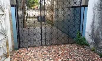 Imagem 2: Casa 155 m², Total 6 Qtos, 2 Banhs, Grande Quintal e Garagem. Terreno 250 m²