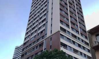 Imagem 7: Apartamento com vista para o mar em prédio moderno