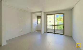 Imagem 7: Apartamento - 3 dormitórios - Sacada com Churrasqueira - 1 vaga - Carvoeira - Florianópoli