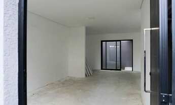 Imagem 5: Sobrado de fundo, amplo, arejado, com 4 vagas para veículos