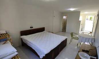 Imagem: Kitnet em Ponta Negra, quarto, cozinha e