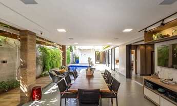 Imagem 2: Sobrado para venda possui 360 metros quadrados com 4 quartos em Jardins Atenas - Goiânia