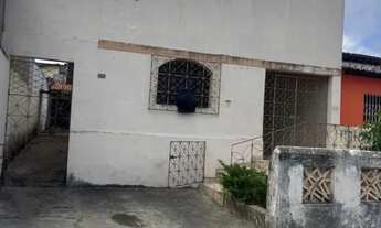 Imagem: Vendo Casa nas Quintas, com 03 quartos