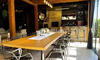 Imagem 4: Casa com Piscina à Venda em Brusque Bairro Rio Branco, 3 Dormitórios sendo 1 Suíte Master