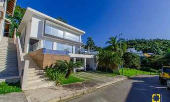 Imagem 2: Casa 4 suítes em João Paulo - Condomínio Fechado - Ampla vista mar - Florianópolis