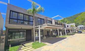 Imagem: Casa em condomínio fechado de alto padrão