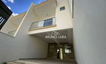 Imagem 2: Casa com 3 dormitórios à venda bairro Nossa Senhora das Graças em Betim/MG