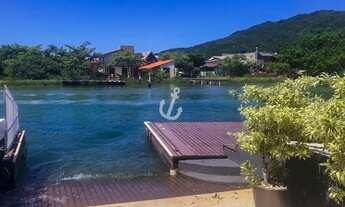 Imagem 5: Casa no Canal da Barra da Lagoa com 3 dormitórios