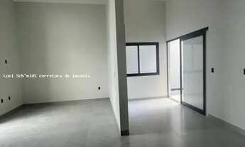 Imagem 2: Casa para Venda em Tijucas, Areias, 2 dormitórios, 2 suítes, 3 banheiros, 2 vagas