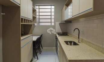 Imagem 5: Apartamento térreo com pátio de 2 dormitórios Petrópolis !!