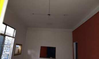 Imagem 2: Casa excelente com 2 quartos e 3 espaços cobertos Centro de Campo Grande RJ