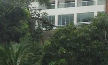 Imagem: Sobrado à venda 5 Quartos, 3 Suites, 500M²