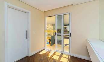 Imagem 7: Sobrado triplex em condomínio fechado, semi mobiliado, com 3 quartos, sendo 1 suíte, duas