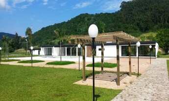 Imagem 2: Casa com 4 suítes em condomínio fechado