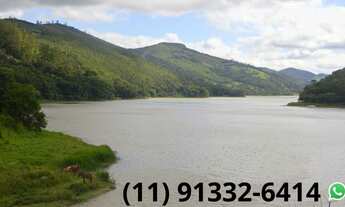 Imagem: Terreno próximo da represa