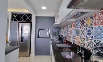 Imagem 7: Apartamento de 02 dormitórios com living estendido e 02 boxes de garagem cobertos no bairr