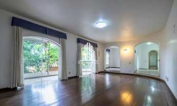 Imagem: 220m², 4 dormitórios, 2 suítes, 3 vagas