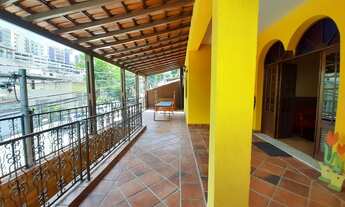 Imagem 4: Casa com 360m², 4 quartos, 1 suíte e 3 vagas de garagem à venda no bairro São Mateus, Juiz