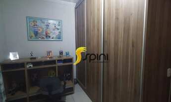 Imagem 4: Casa com 3 dormitórios para alugar por R$ 4.500/mês - Marta Helena - Uberlândia/MG