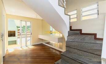 Imagem 5: Sobrado triplex em condomínio fechado, semi mobiliado, com 3 quartos, sendo 1 suíte, duas