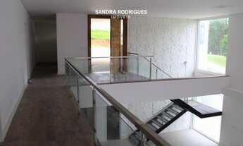 Imagem 3: Casa de Condomínio com 4 Suítes à Venda em Arujá Hills I, 580 m²