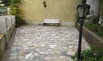 Imagem: Prédio de 634 m² com 3 bonns apartamentos