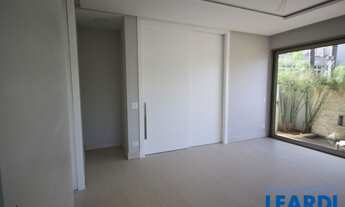 Imagem 14: CASA EM CONDOMÍNIO - TAMBORÉ - SP