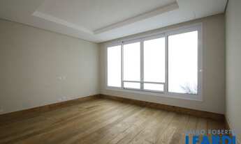 Imagem 6: CASA EM CONDOMÍNIO - TAMBORÉ - SP