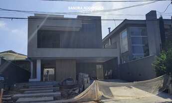 Imagem 2: Casa de Condomínio com 4 Suítes à Venda em Residencial Real Park Arujá, 280 m²