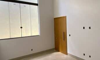 Imagem 3: CASA A VENDA COM 2/4