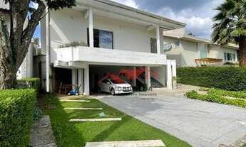 Imagem 1: Casa de condomínio para venda tem 390 metros quadrados com 3 quartos