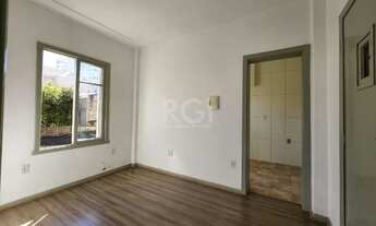 Imagem 2: Porto Alegre - Apartamento Padrão - Floresta