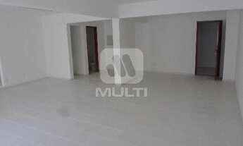 Imagem 2: Sala - CENTRO Galpão / depósito com 2 vagas na garagem