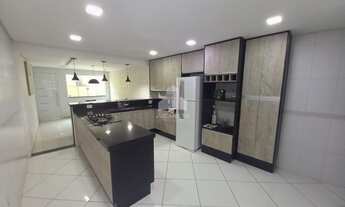 Imagem: Sobrado com 3 dormitórios sendo 2 suítes