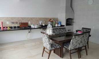 Imagem 2: Excelente Casa , 206 M2, 04 Dormitórios, Suíte, 02 Vagas de Garagem